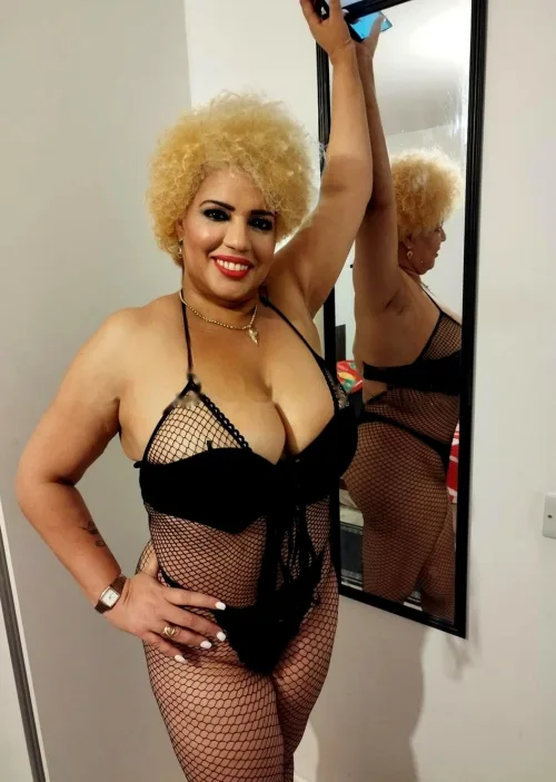 Eva Asturias, escort