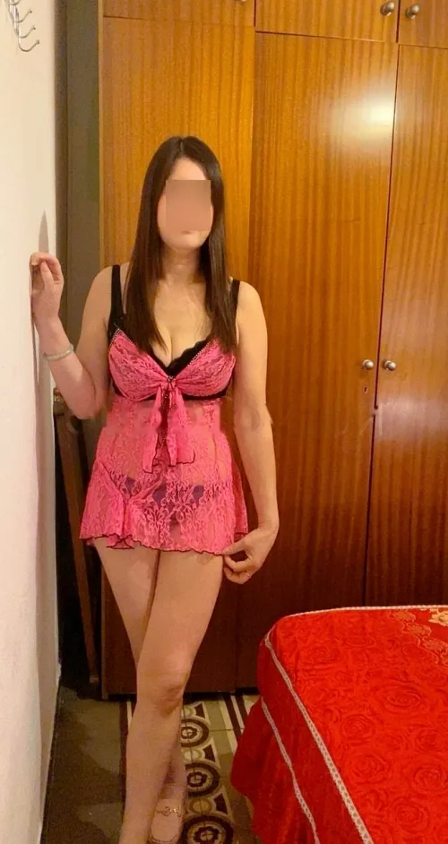 CHICA SERVICIO SIN PRISA ENCANTADORA