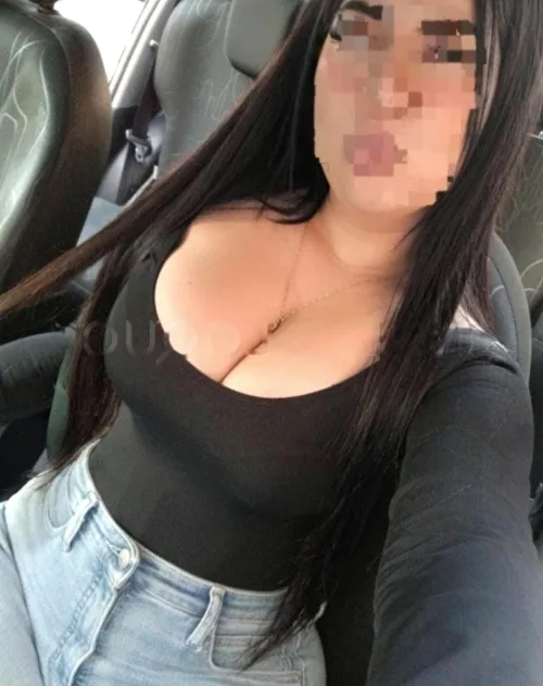 Venezolana muy bonita y joven