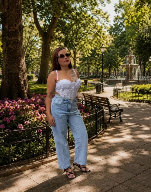 JOVEN CON CUERPO EXÓTICO UNICA