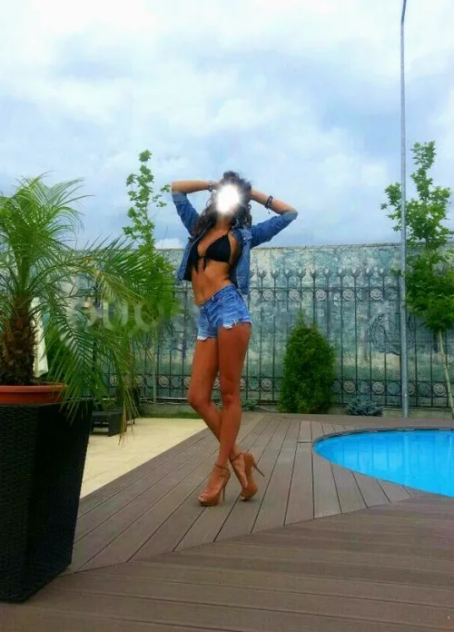 Elsa Alicante, escort