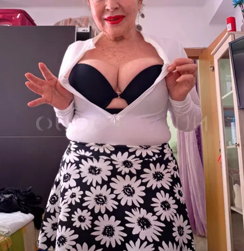 Elegante madurita
