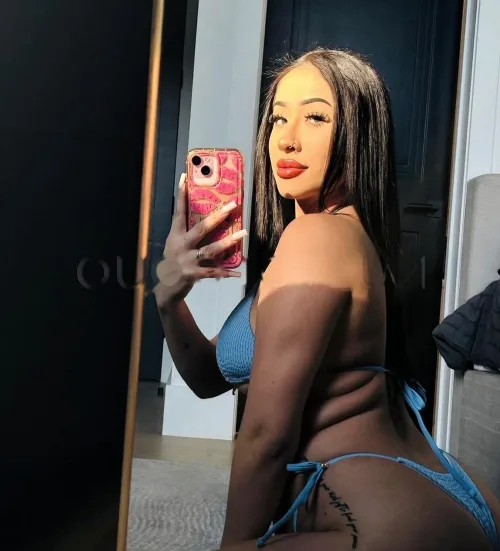 latina traviesa