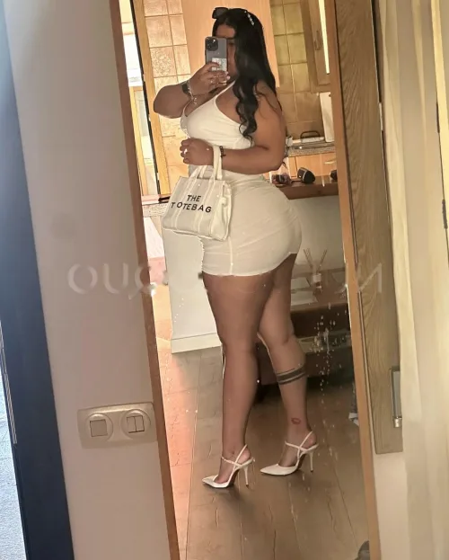 COLOMBIANA CULONA Y MUY CARIÑOSA