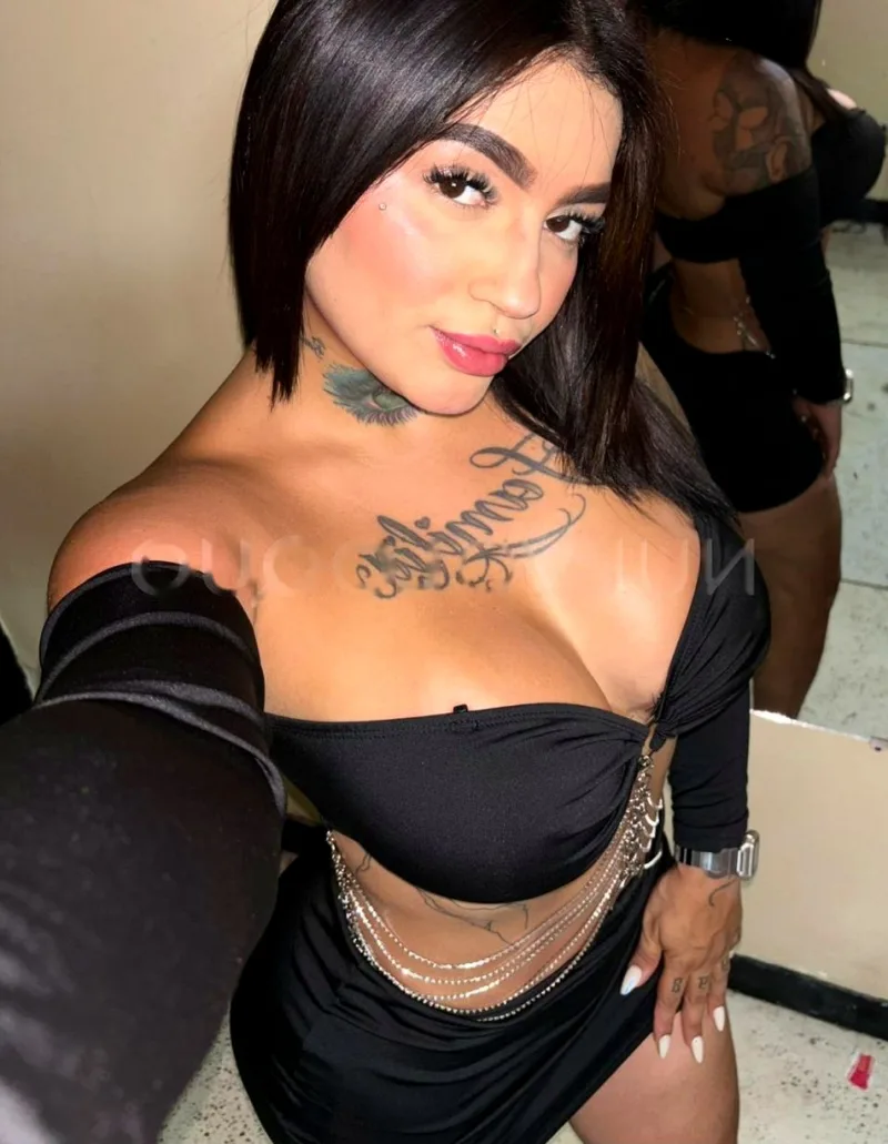 Mía, escort en Alicante