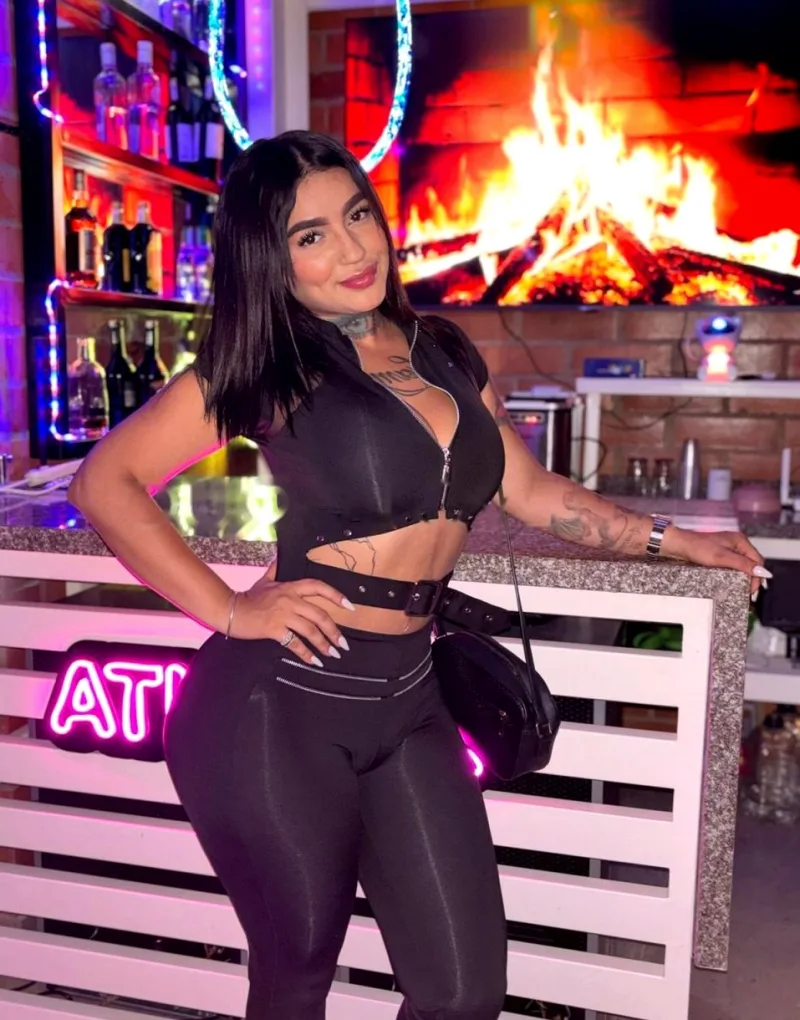 Mía, escort en Alicante