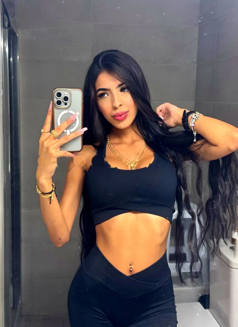 Anahí, escort en Alicante