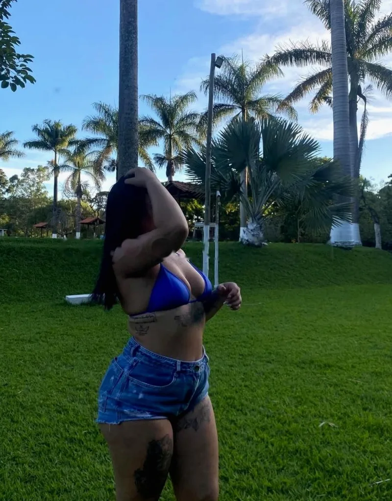 MUY DIVERTIDA SEXY Y MENTE ABIERTA