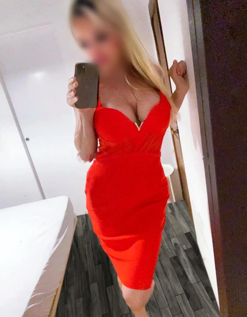 CATALANA MUY SENSUAL Y CON CLASE