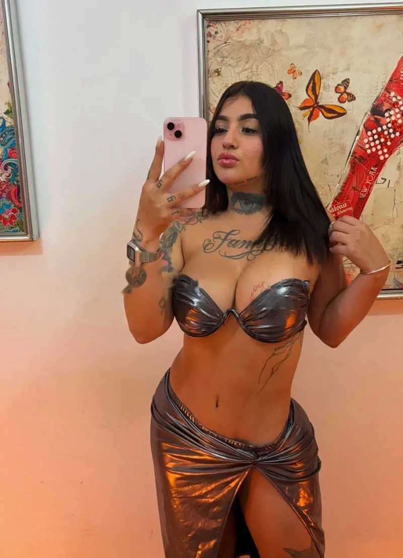 Mía, escort en Alicante