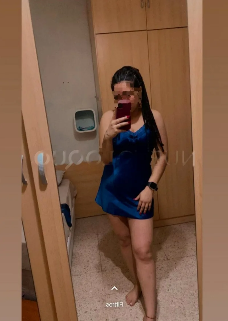 JOVENCITA CALIENTE