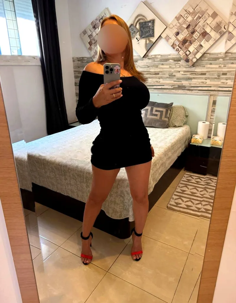 HERMOSA LATINA SENSUAL