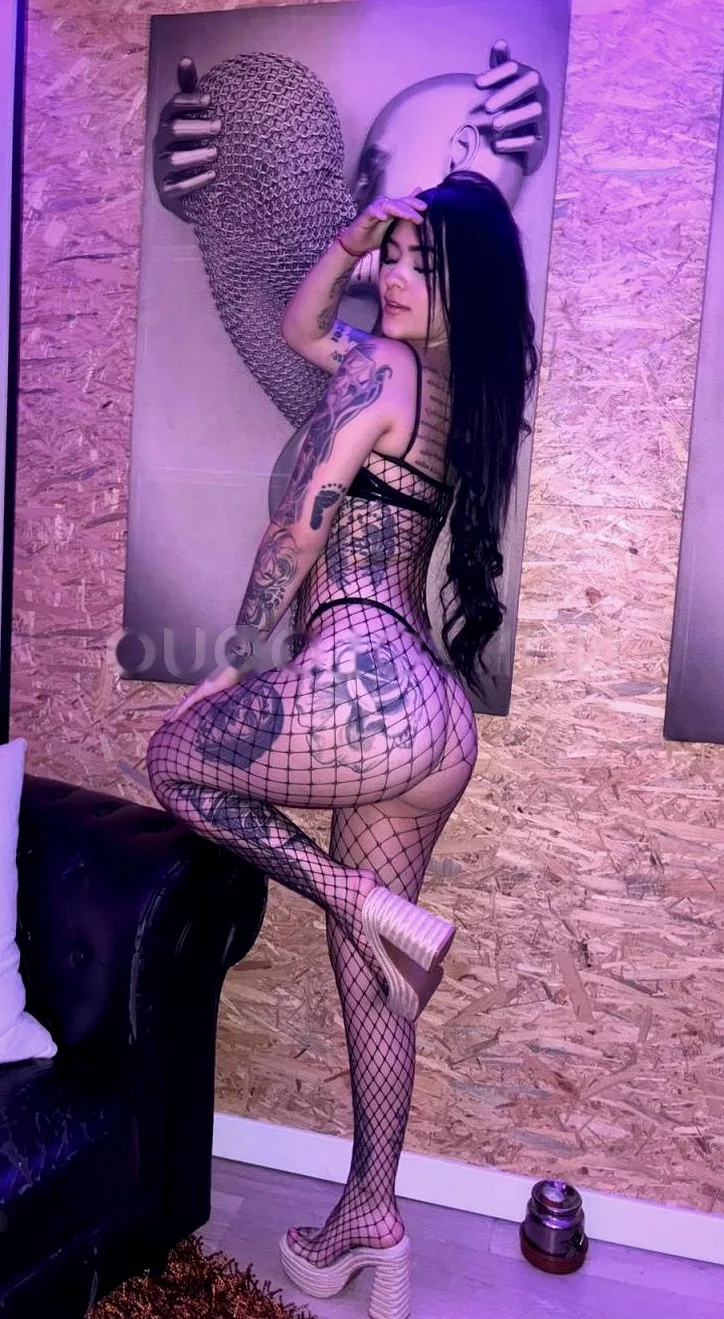 IMPLICADA, JUGUETONA, CALIENTE