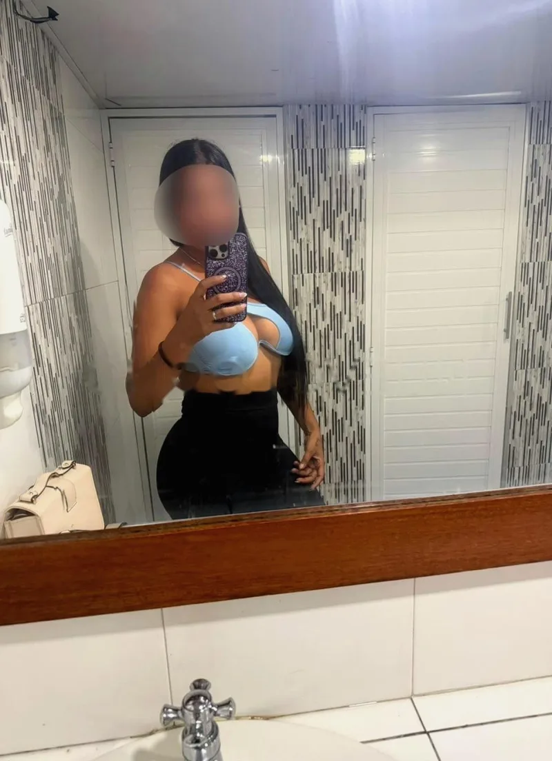 LATINA UNICA SEXY, CARIÑOSA Y ELEGANTE