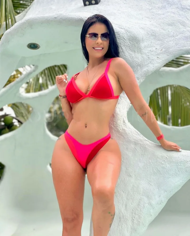 Noa, escort en Alicante