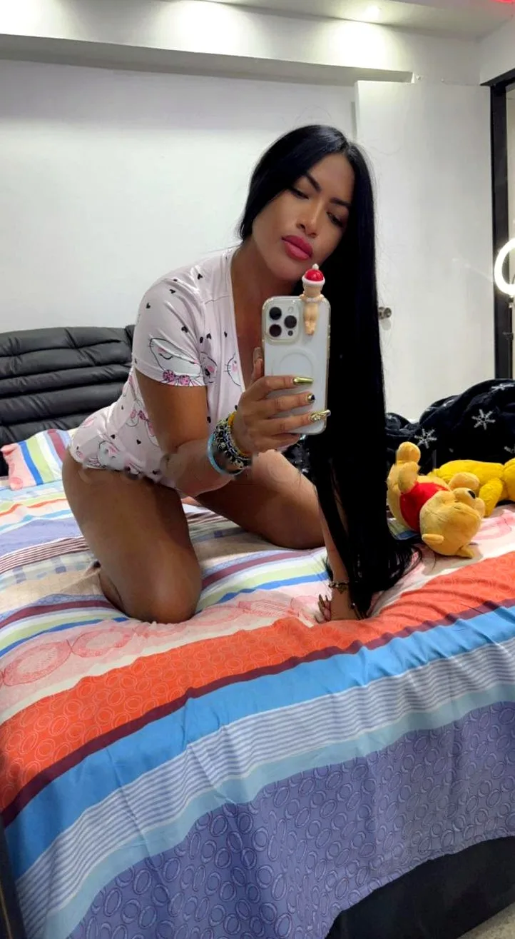 TETAS GRANDES ESTOY DISPONIBLE....