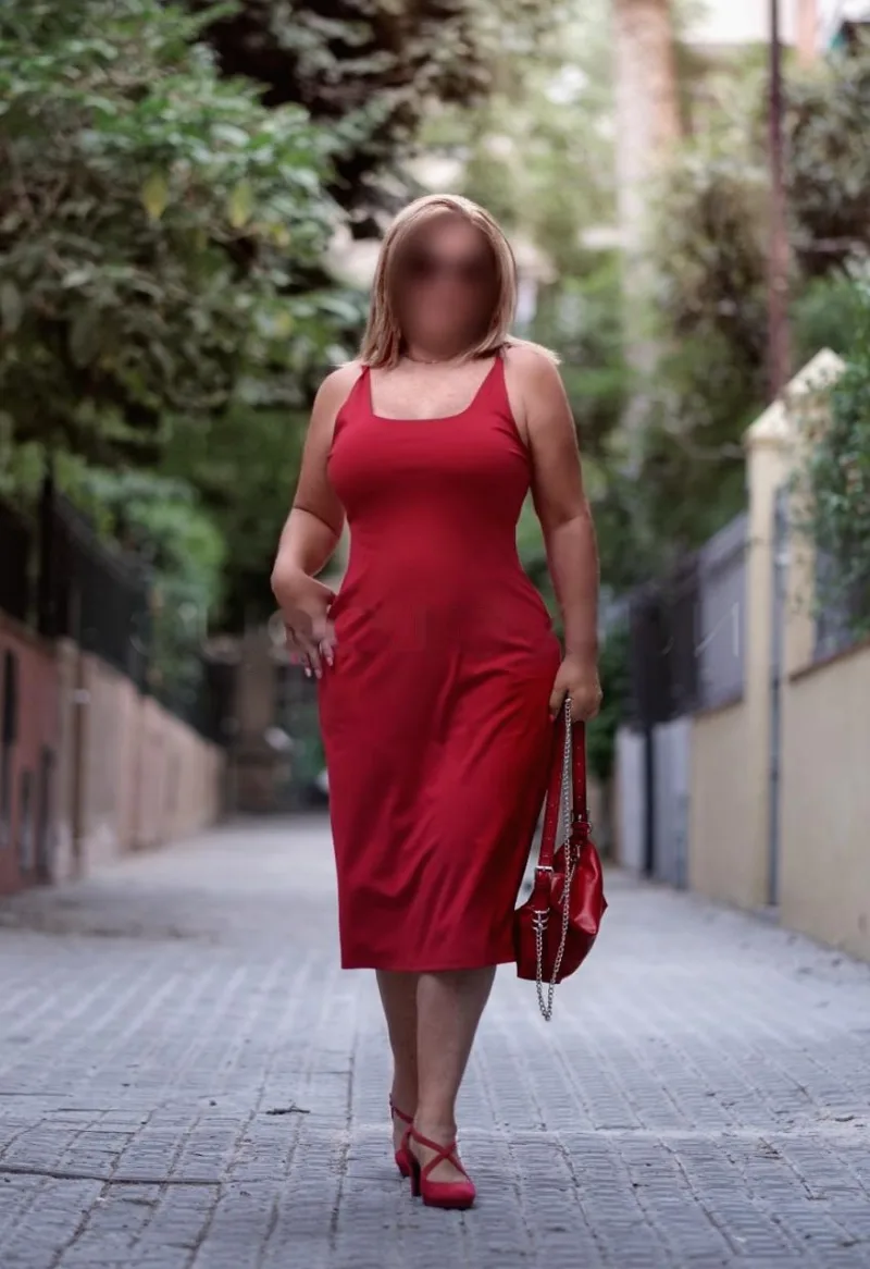 Madurita irresistible. ven a comprobarlo