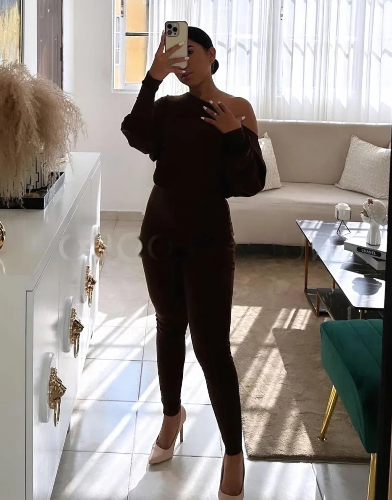 Helena Córdoba, escort