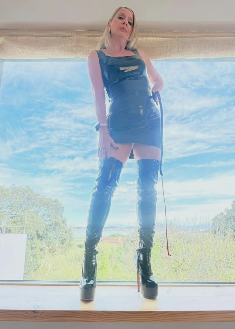 MISTRESS SUSANA EN CANTABRIA TU DIOSA