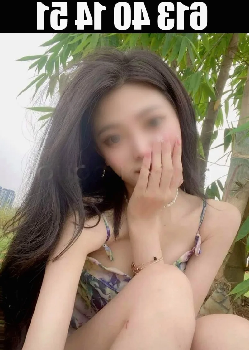Ursula Girona, escort