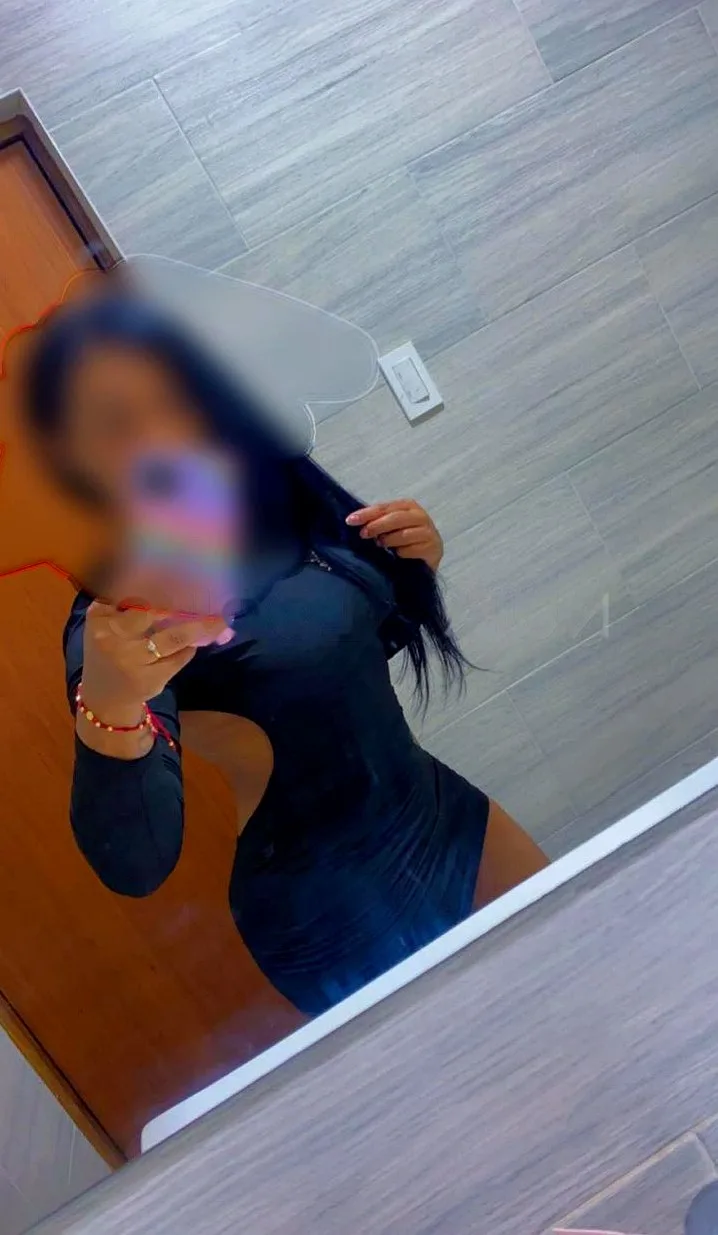 PIEL CANELA MUY GUAPA EN TU CIUDAD