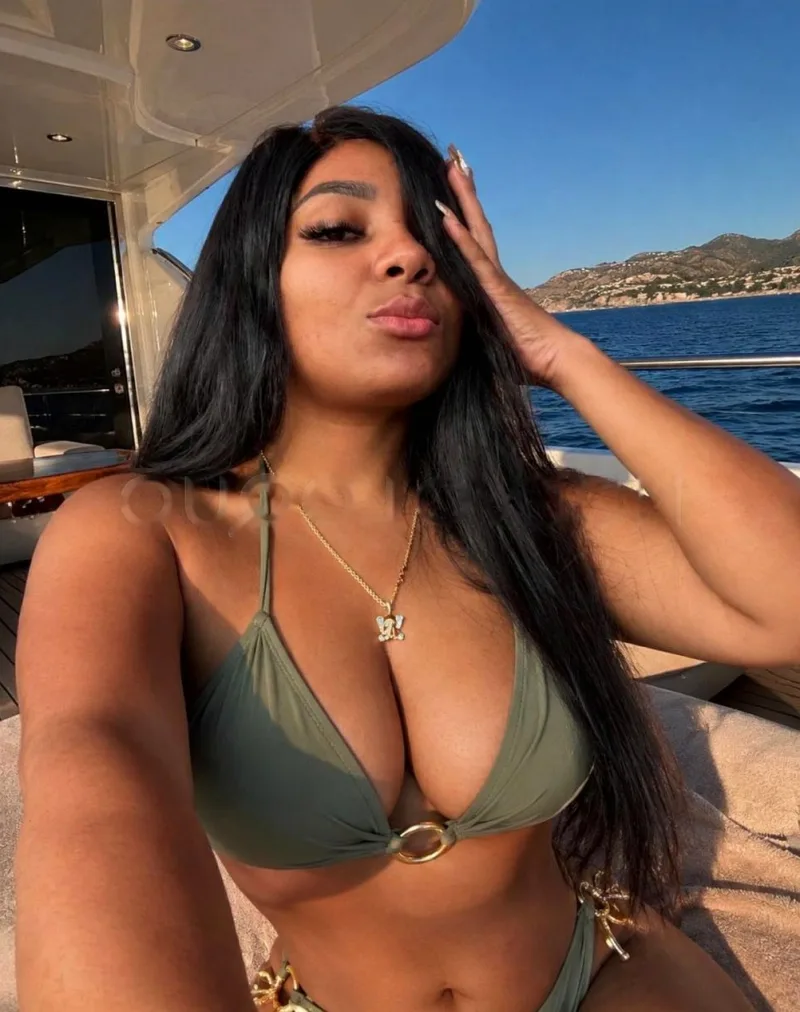 Divertida, Sexy y Coqueta