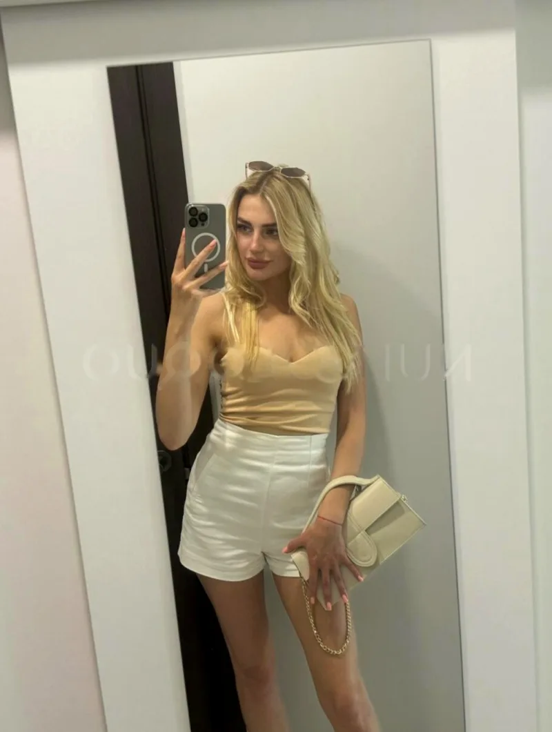 CHICA UCRANIANA