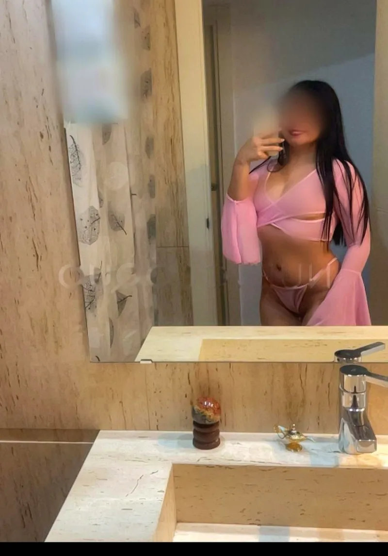 NOVEDAD EN GIRONA!! Hermosa colombiana