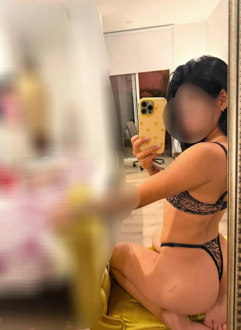HERMOSA Y DISPONIBLE