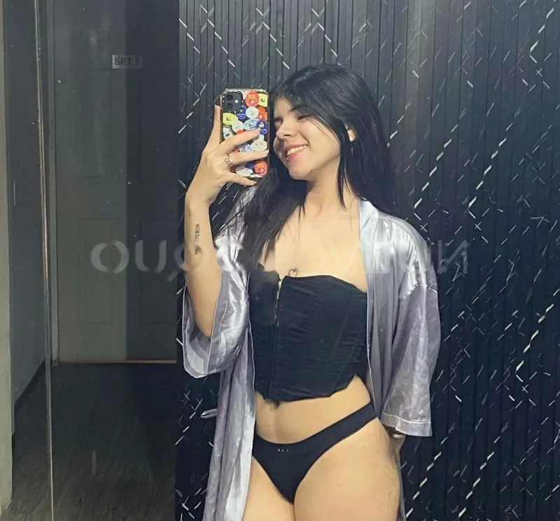 Bella y cariñosita