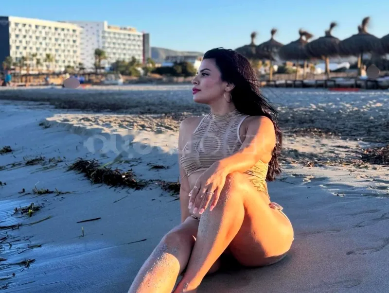 Deliciosa Latina