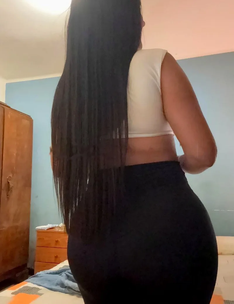 LATINA UNICA SEXY, CARIÑOSA Y ELEGANTE