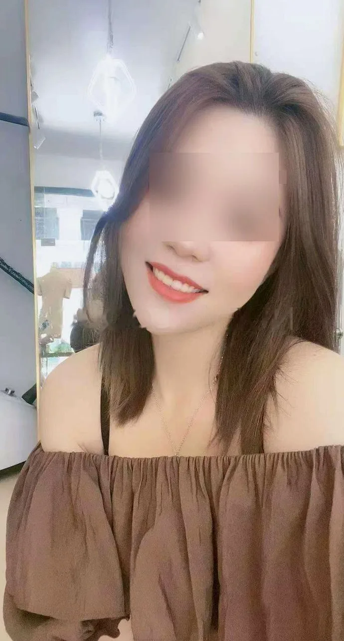 Daniela Asiática, escort en Barcelona