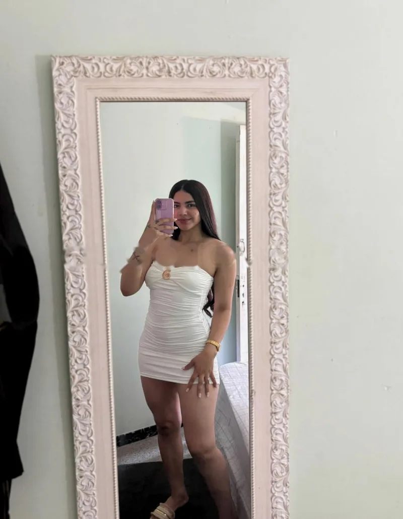 chica guapa alegre